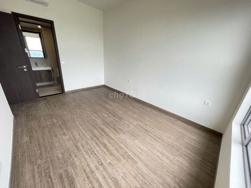 Celesta Rise rents twice as much as a bedroom. 80 meters, ntcb, only 13 million.