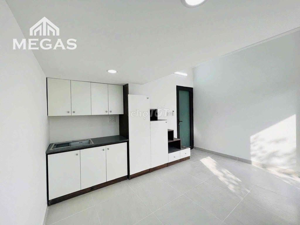 Dupex apartment 30 meters2, near Trường Chinh Business College, Full interior