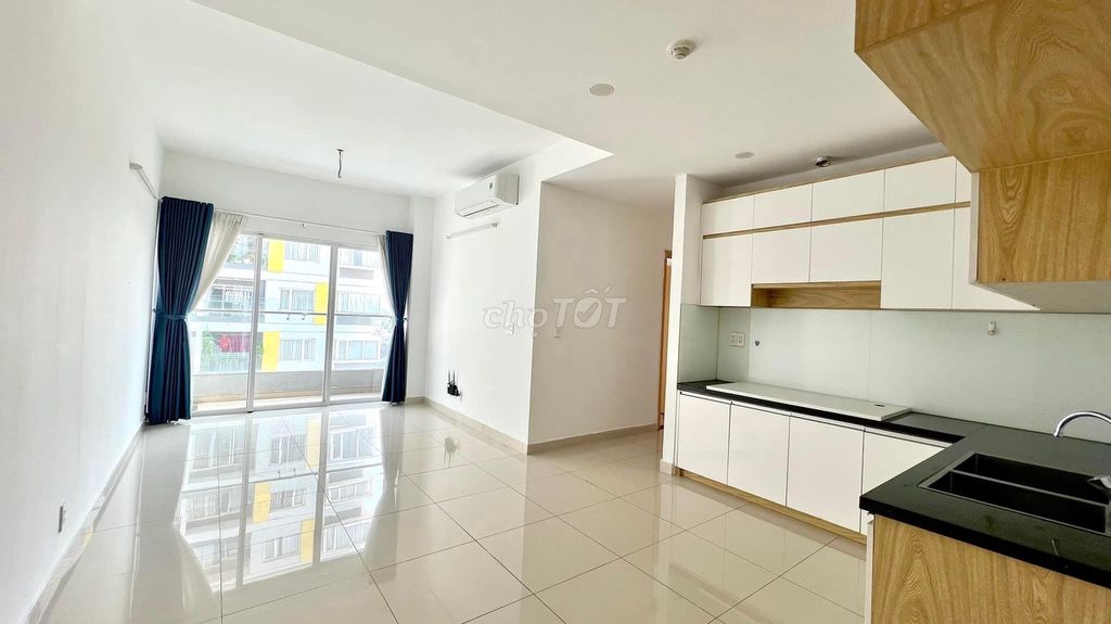 Charmington rents a two-studio bedroom with ntcb and Full Beauty District 10
