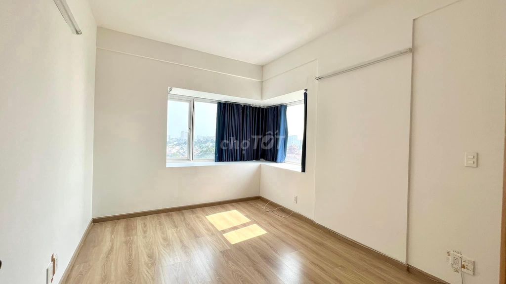 Charmington rents a two-studio bedroom with ntcb and Full Beauty District 10