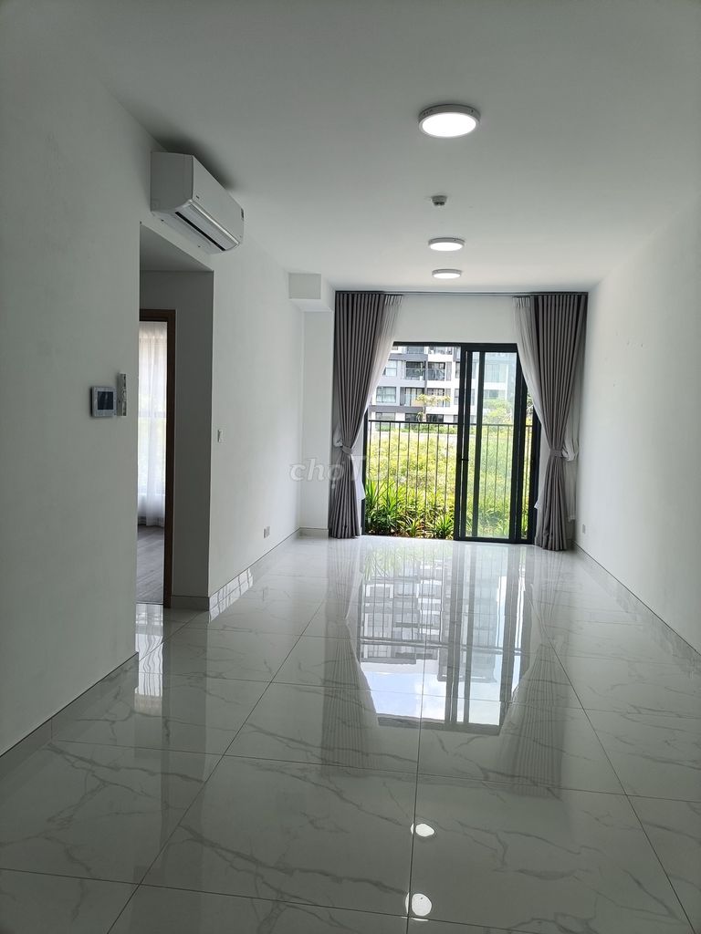 Rent two basic interior rooms, diammond Celadon City, in in place.