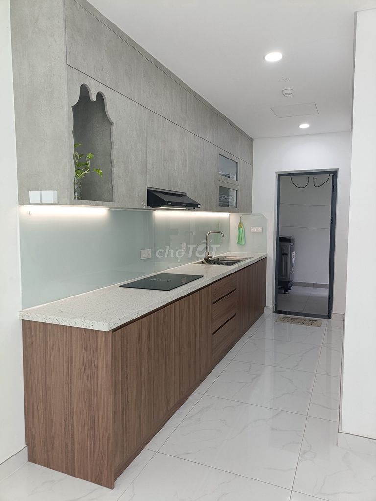 Rent two basic interior rooms, diammond Celadon City, in in place.