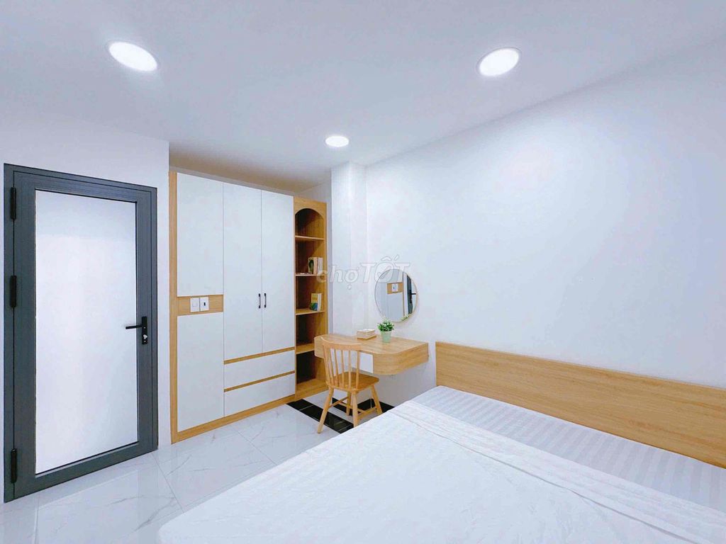 The studio apartment system - one bedroom - 2 bedrooms near the University of hutech, gtvt,... There's an elevator.