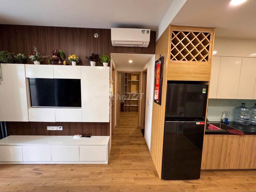 For renting a super-scarp Võ Văn Kiệt An Lạc Bình Tân apartment.
