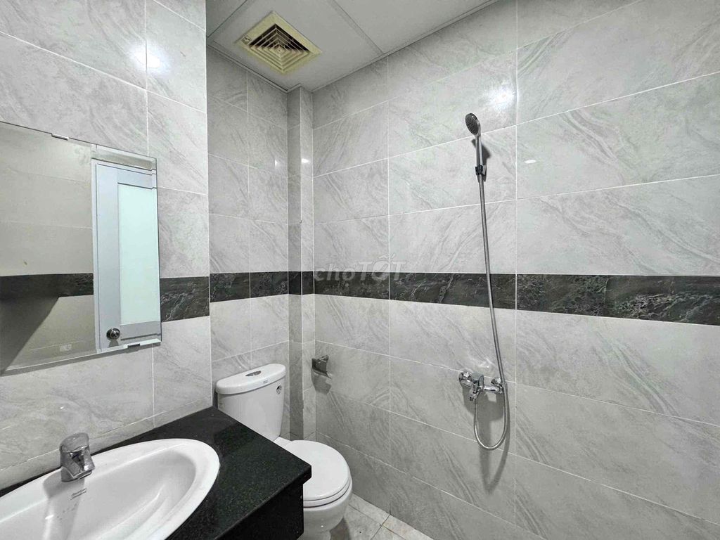 High-class apartment has its own washing machine. Fingerprints are at the vlu gate, walking 3 P.