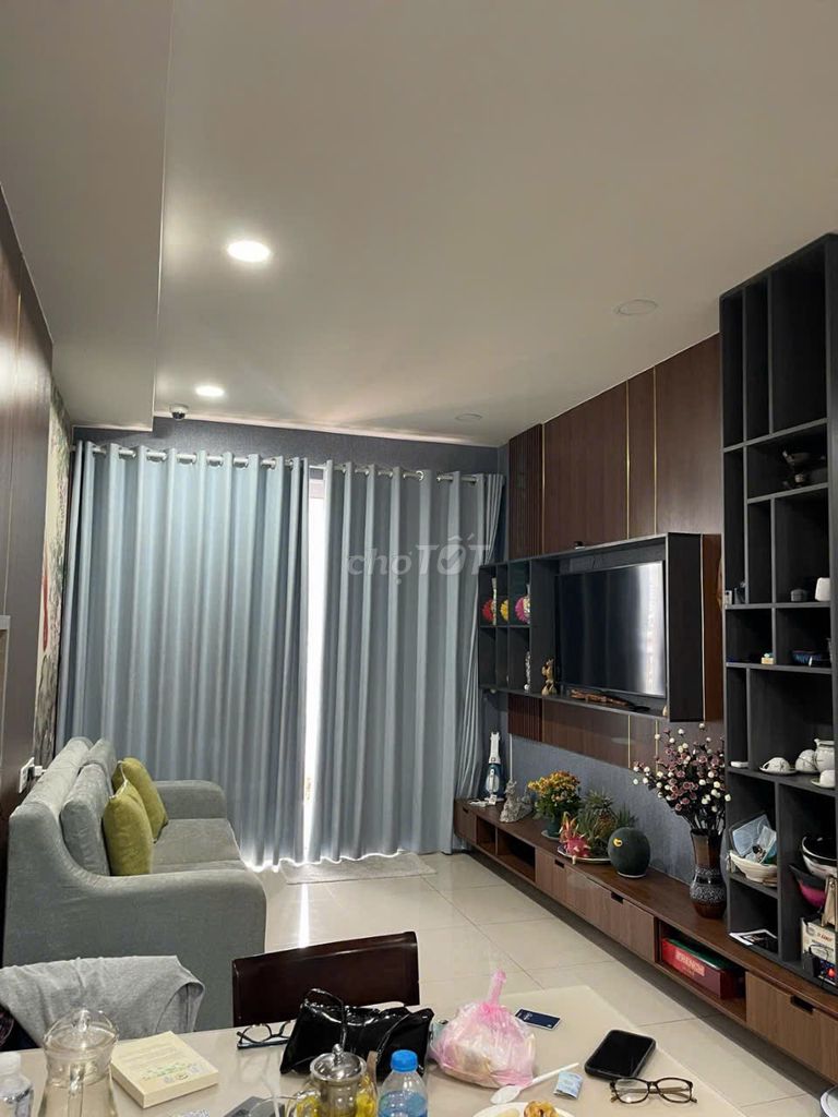 Rent Richstar 40 feet, 3 bedrooms, 2 toilets, Price: 15 million a month.