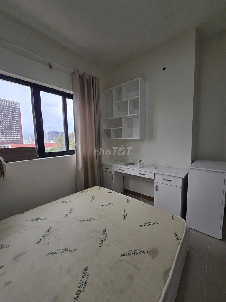 Era Town a bedroom for $1.7 million a month.