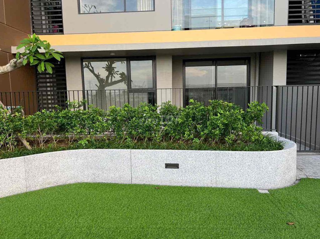 Rent the rarest garden apartment Akari City new home stage two.