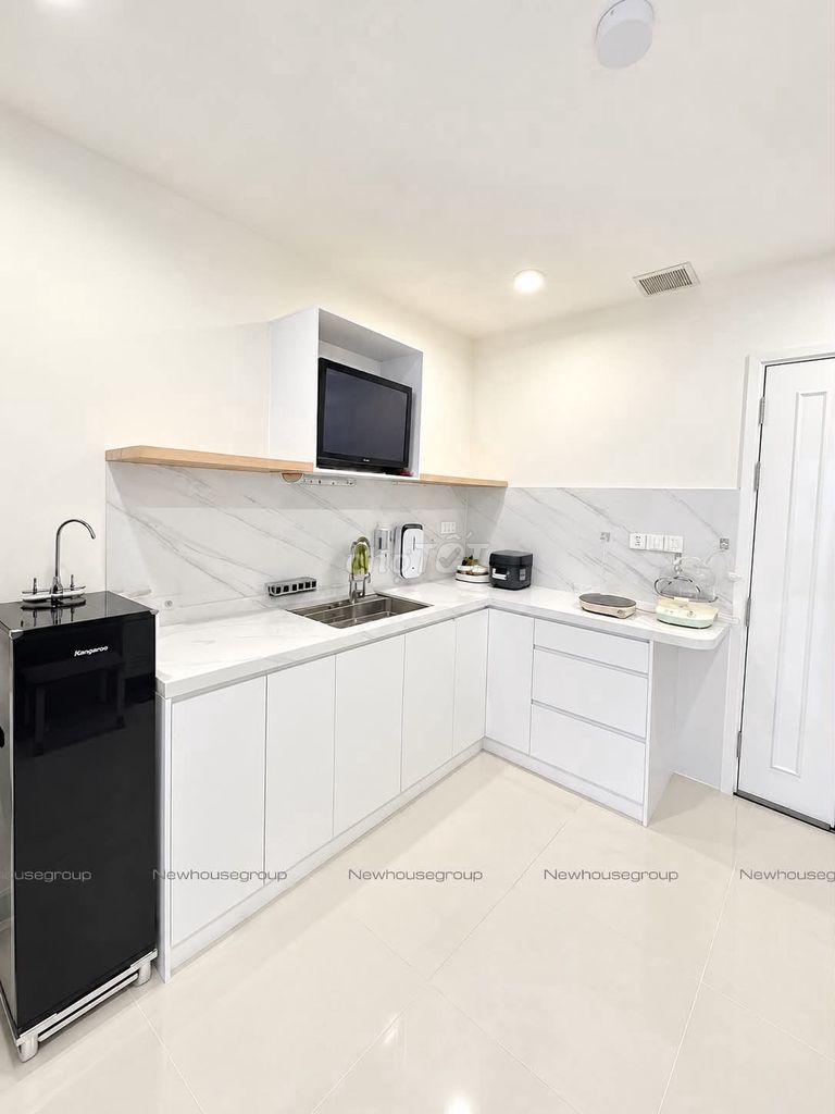 Rent apartment three bedrooms.