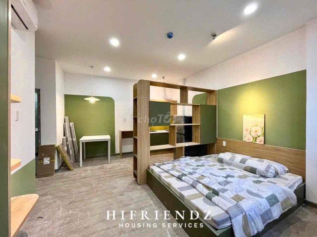 Window studio_full-in-house interior_Magic_Magamology University ueh_ security