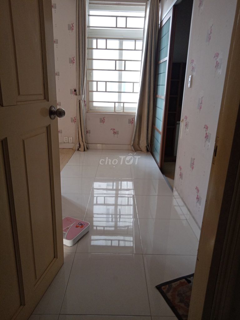 Rent a three-room Lữ Gia Plaza District 11-- 100 M2 high-rise-- 14 million.