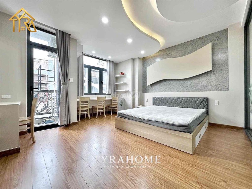 Superok One Bedroom 55 M2 - balcony, window, elevator at present