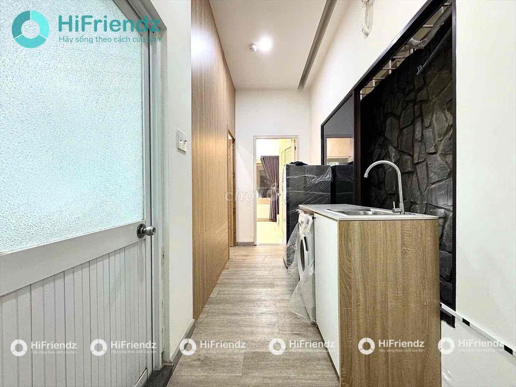 2rd floor of the new high-level balcony suite 80 M2 in downtown 3