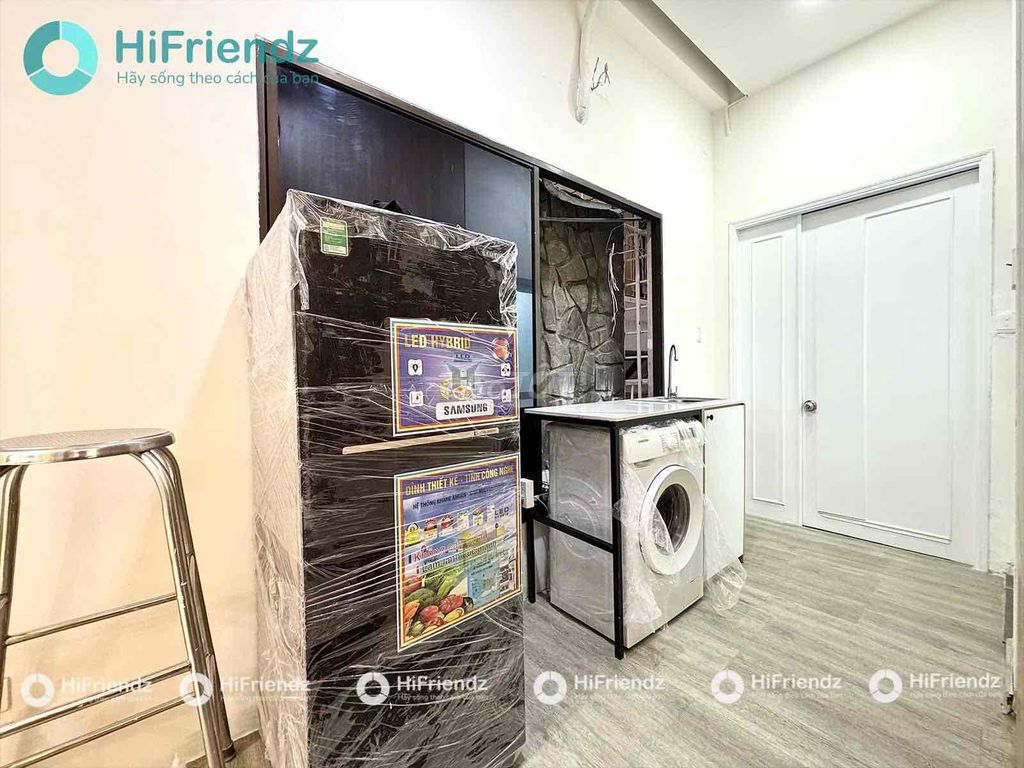 2rd floor of the new high-level balcony suite 80 M2 in downtown 3