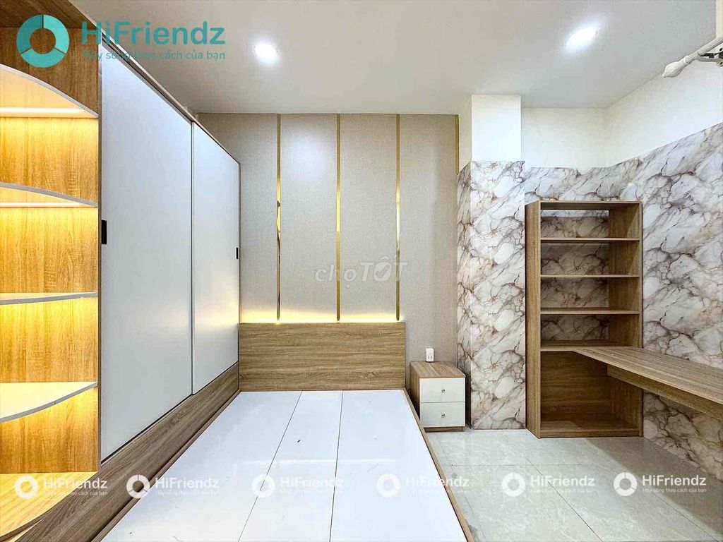 2rd floor of the new high-level balcony suite 80 M2 in downtown 3