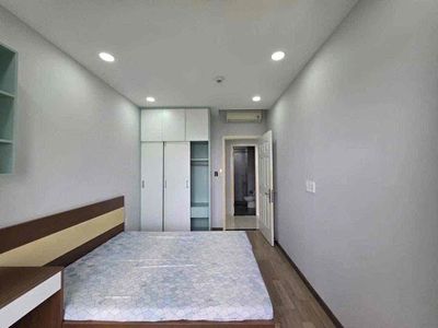 21 million 3 bedrooms/2 toilets full Botanica Premier interior