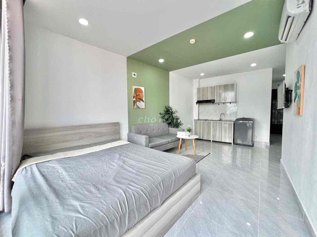 The elevator service apartment system - Full interior - large garage - cash house