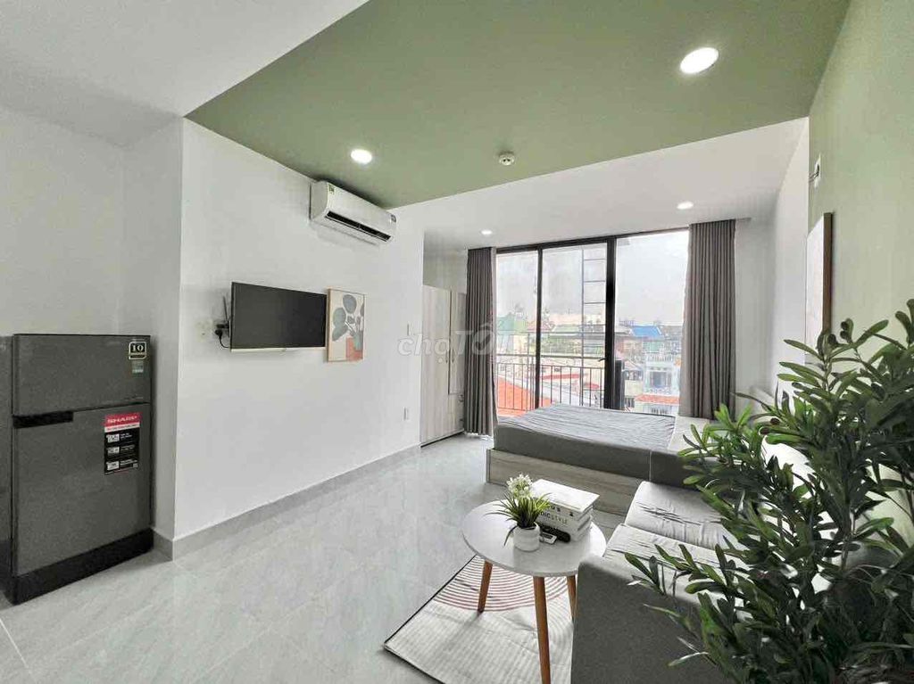 The elevator service apartment system - Full interior - large garage - cash house