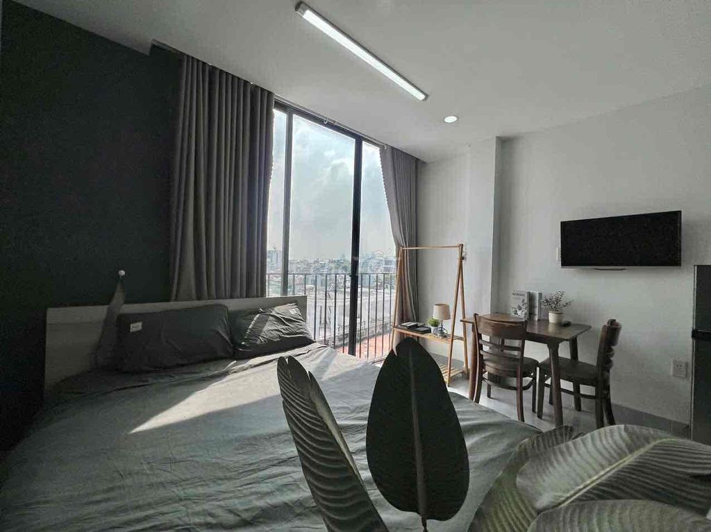 The elevator service apartment system - Full interior - large garage - cash house
