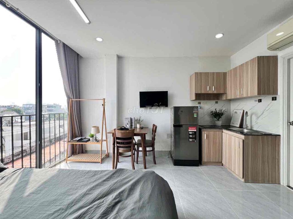 The elevator service apartment system - Full interior - large garage - cash house