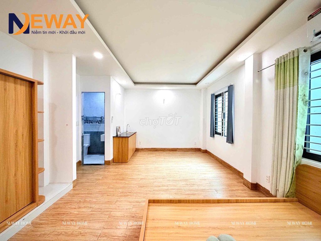 Studio apartment 35 meters2, near the University of Business-New Funky, sky windows.