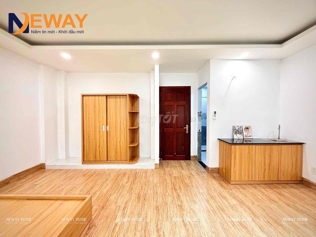 Studio apartment 35 meters2, near the University of Business-New Funky, sky windows.