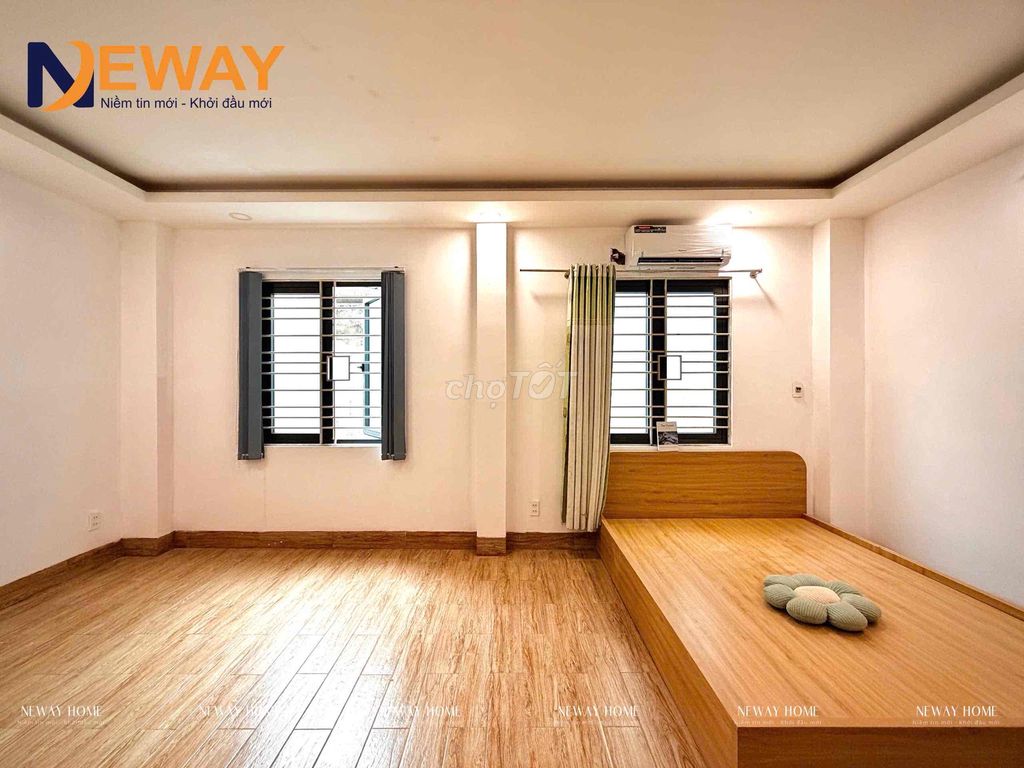 Studio apartment 35 meters2, near the University of Business-New Funky, sky windows.