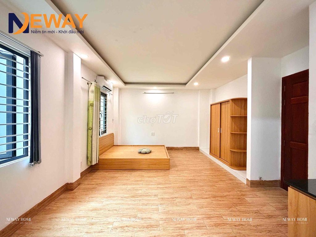 Studio apartment 35 meters2, near the University of Business-New Funky, sky windows.