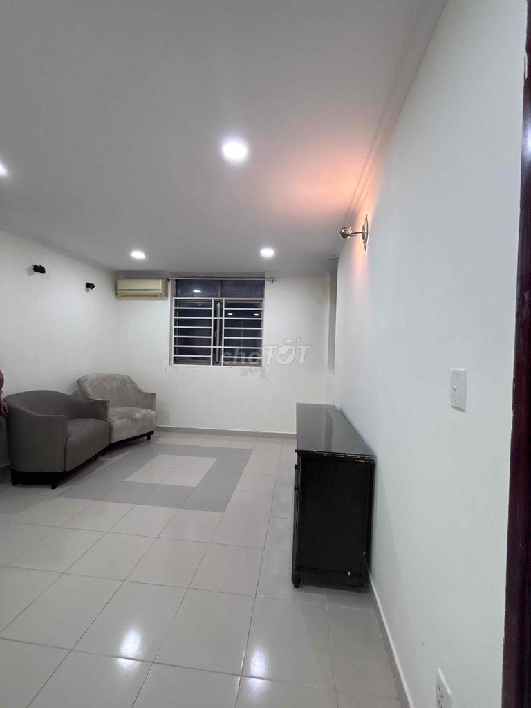 apartment 13 million-- screc District 381 M2 2 bedrooms, 2 toilets, 2 bancol