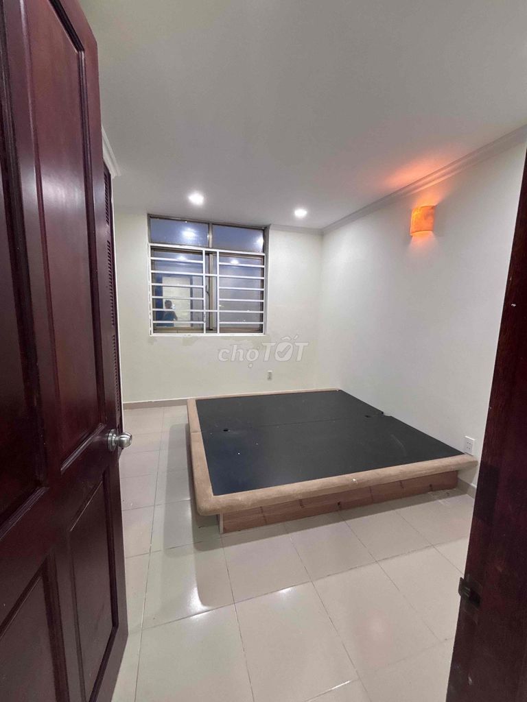 apartment 13 million-- screc District 381 M2 2 bedrooms, 2 toilets, 2 bancol