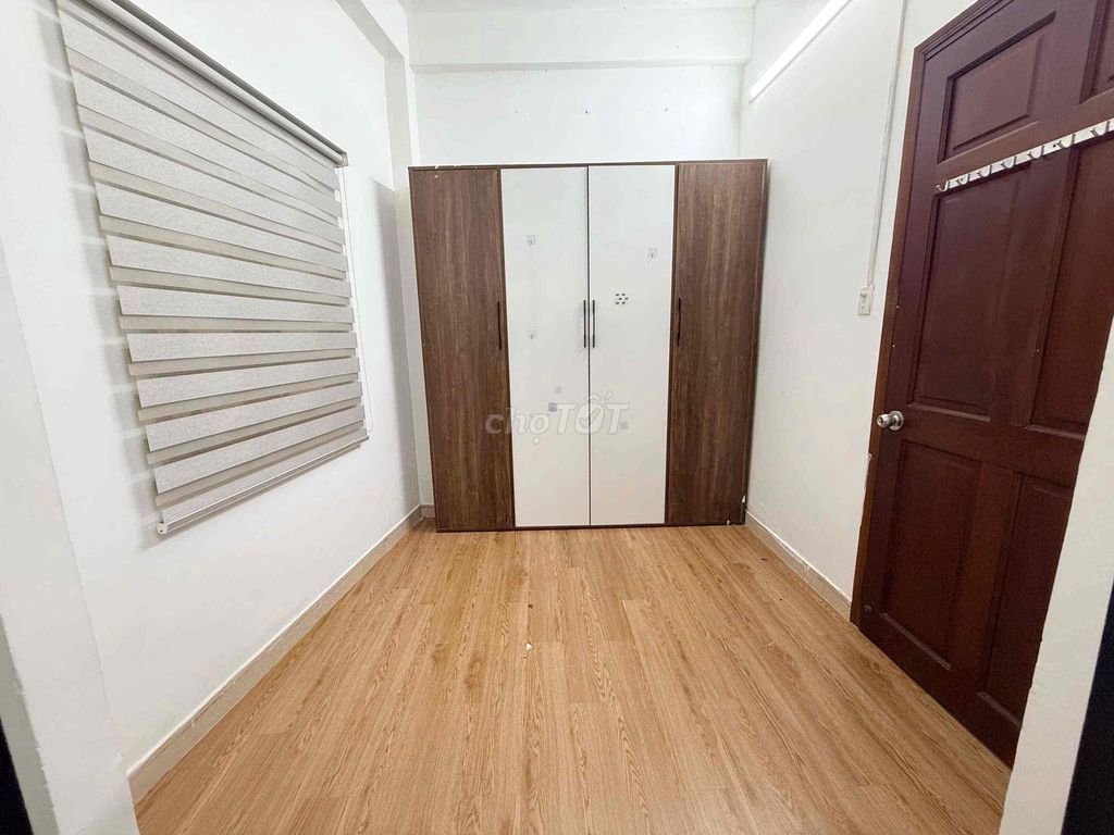 4nd student apartment at 45 M2 full interior right in District 10