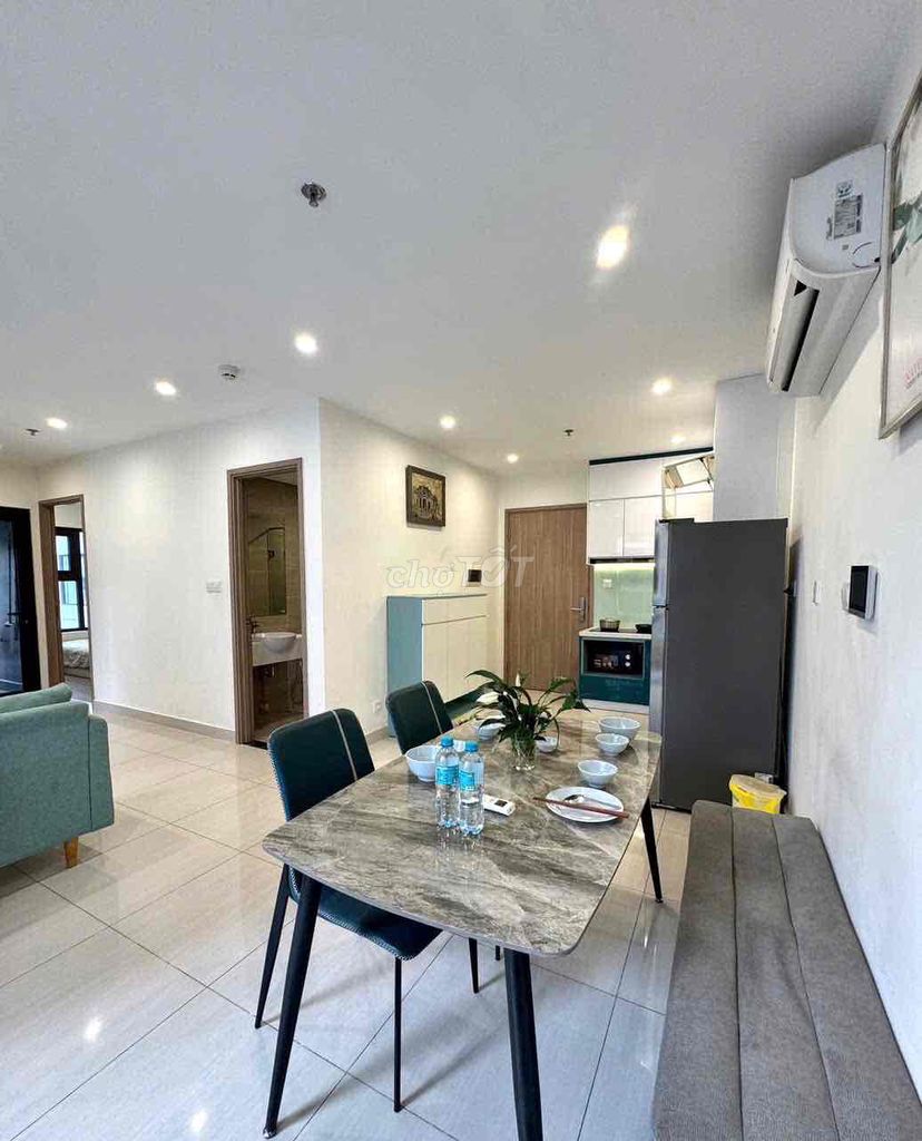 We'll rent out the Vinhomes Grand Park bedrooms in 9th county for only 4.5 million.