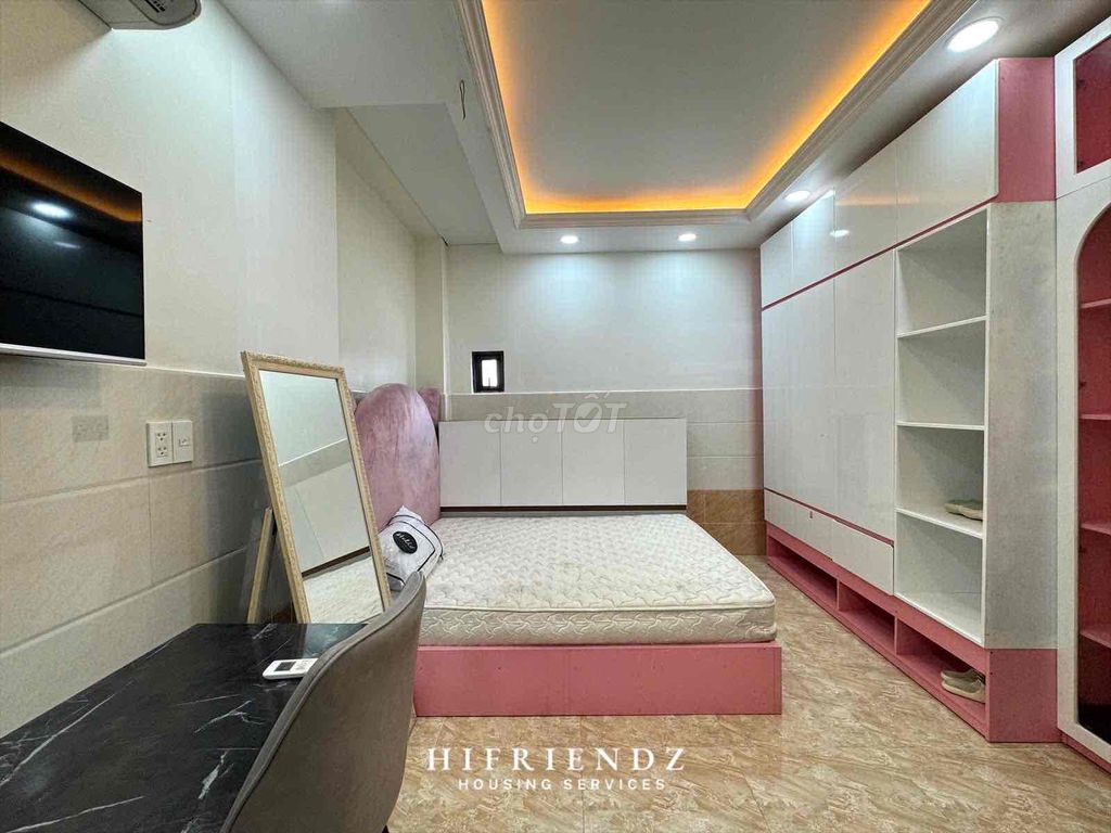 Rent a super comfort apartment in the middle of a psychic facility.