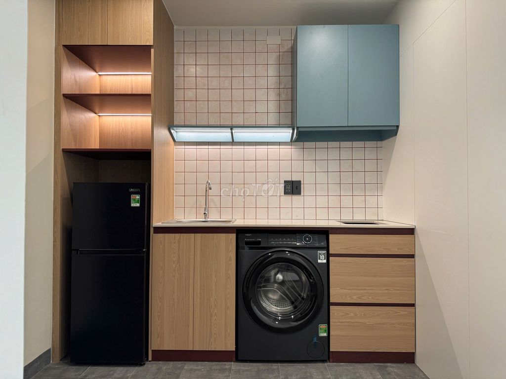 Tell Zhang the new apartment right now the Home Park plans to fly the photo shop.