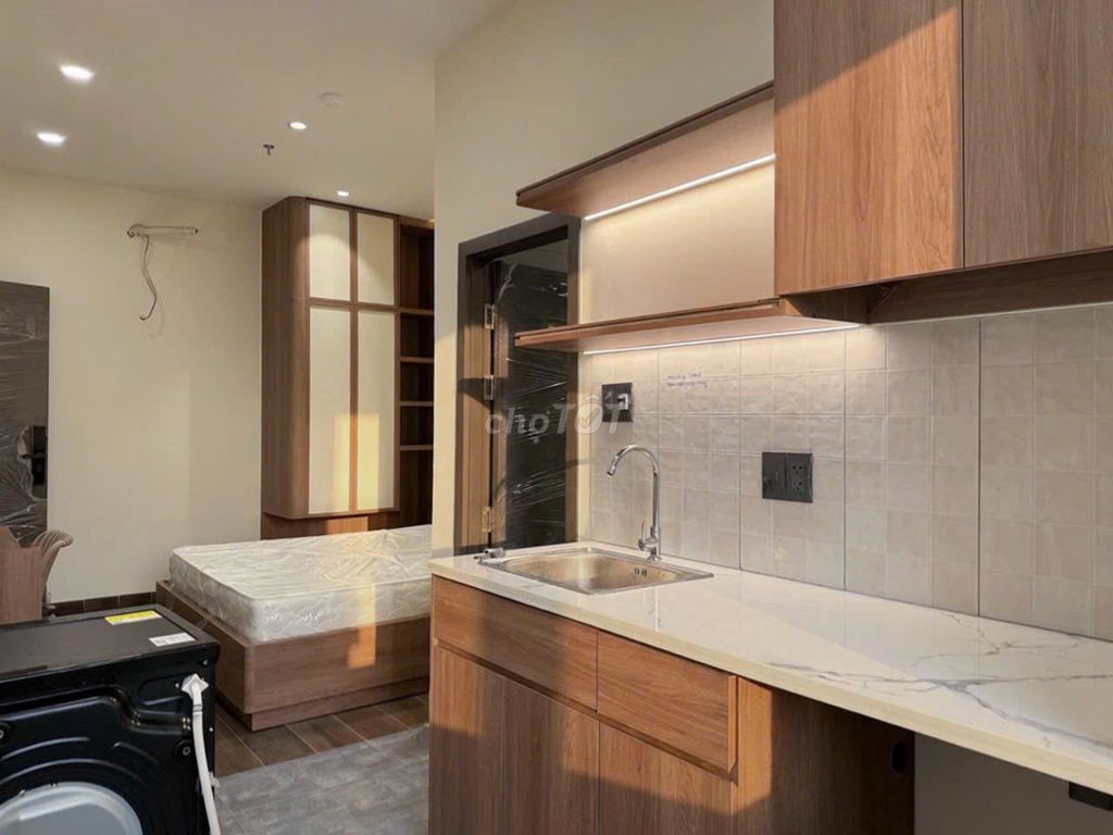 Tell Zhang the new apartment right now the Home Park plans to fly the photo shop.