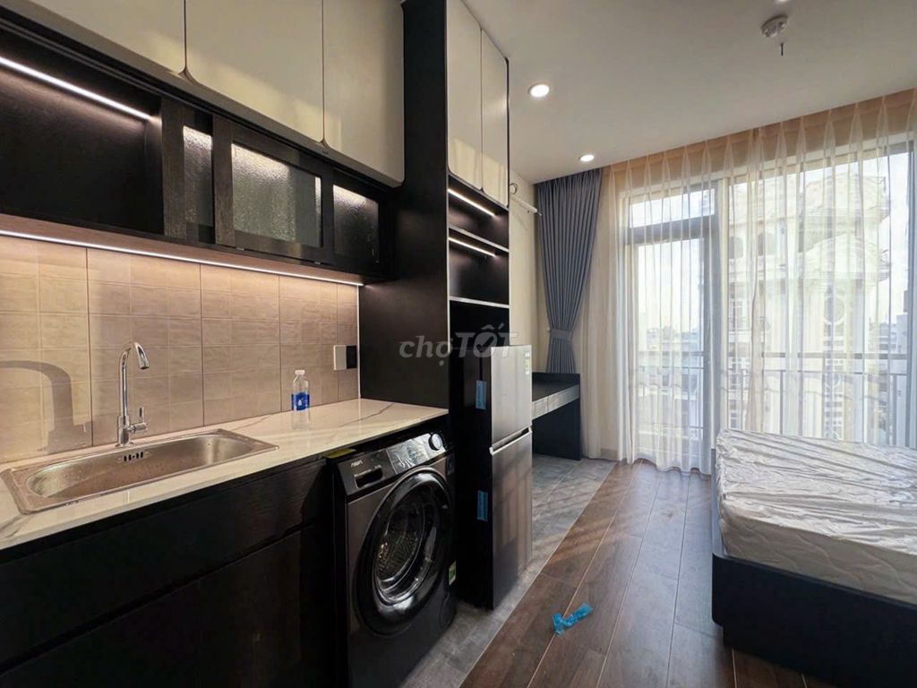 Tell Zhang the new apartment right now the Home Park plans to fly the photo shop.