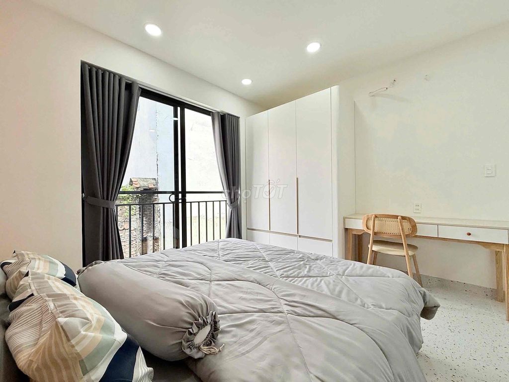 apartment balcon - full interior - private washing machine - Thích Quảng Đức, bedroom