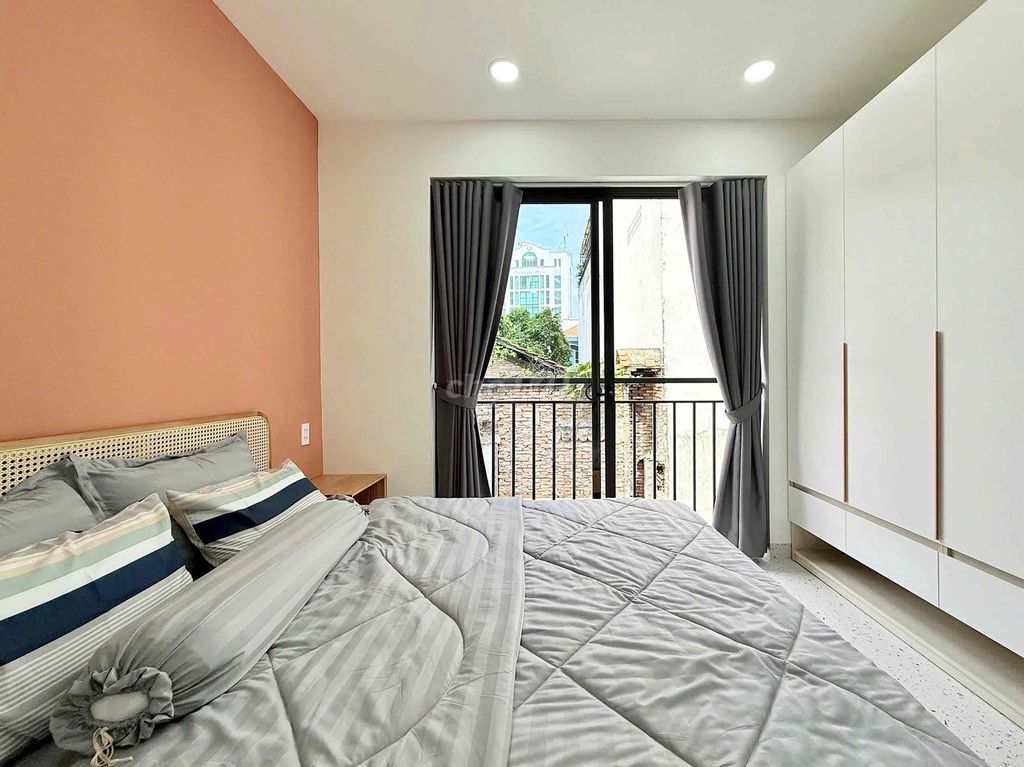 apartment balcon - full interior - private washing machine - Thích Quảng Đức, bedroom