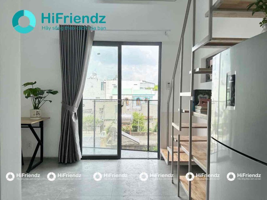 The service apartment is full of furniture with a Gtvt college balcony.