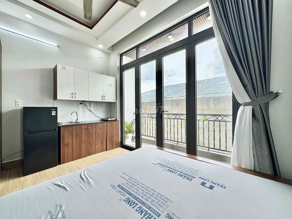 rents a balcony window full of Phan Huy Ích Gò Vấp interiors