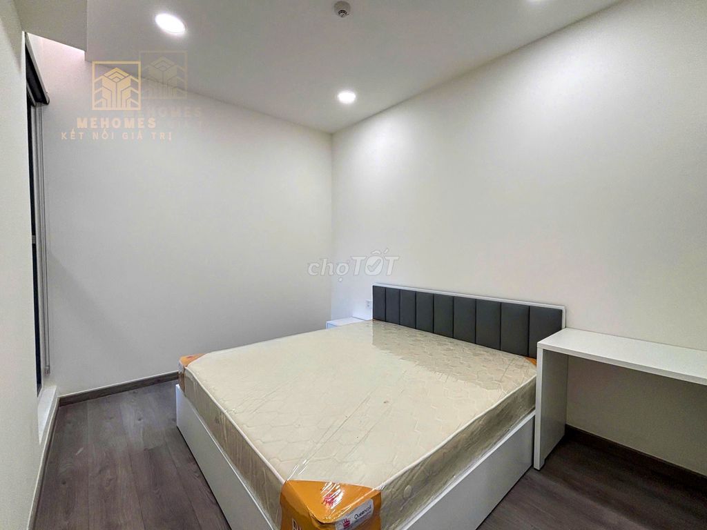 Panmond centry 3 bedrooms (with car) full of beautiful empty furniture