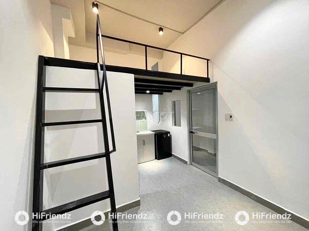 Dupx full ground interior near the University of Hong Eagle, District 11