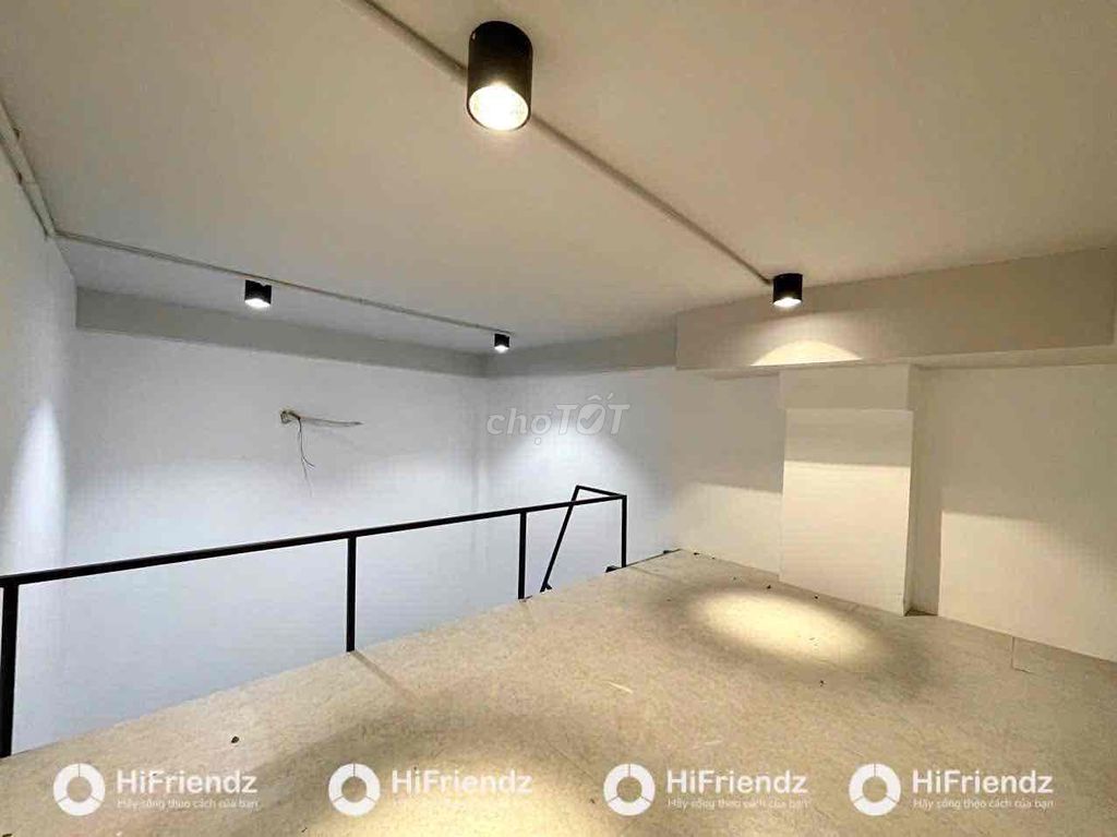 Dupx full ground interior near the University of Hong Eagle, District 11