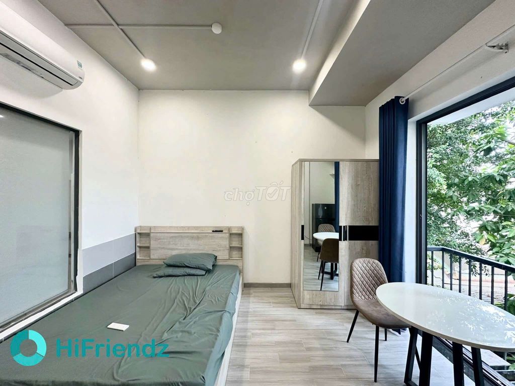 Rent a clear balcony - full furniture, almost even days