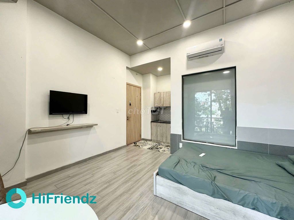 Rent a clear balcony - full furniture, almost even days