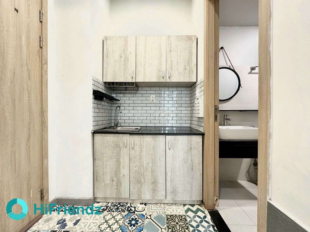 Rent a clear balcony - full furniture, almost even days