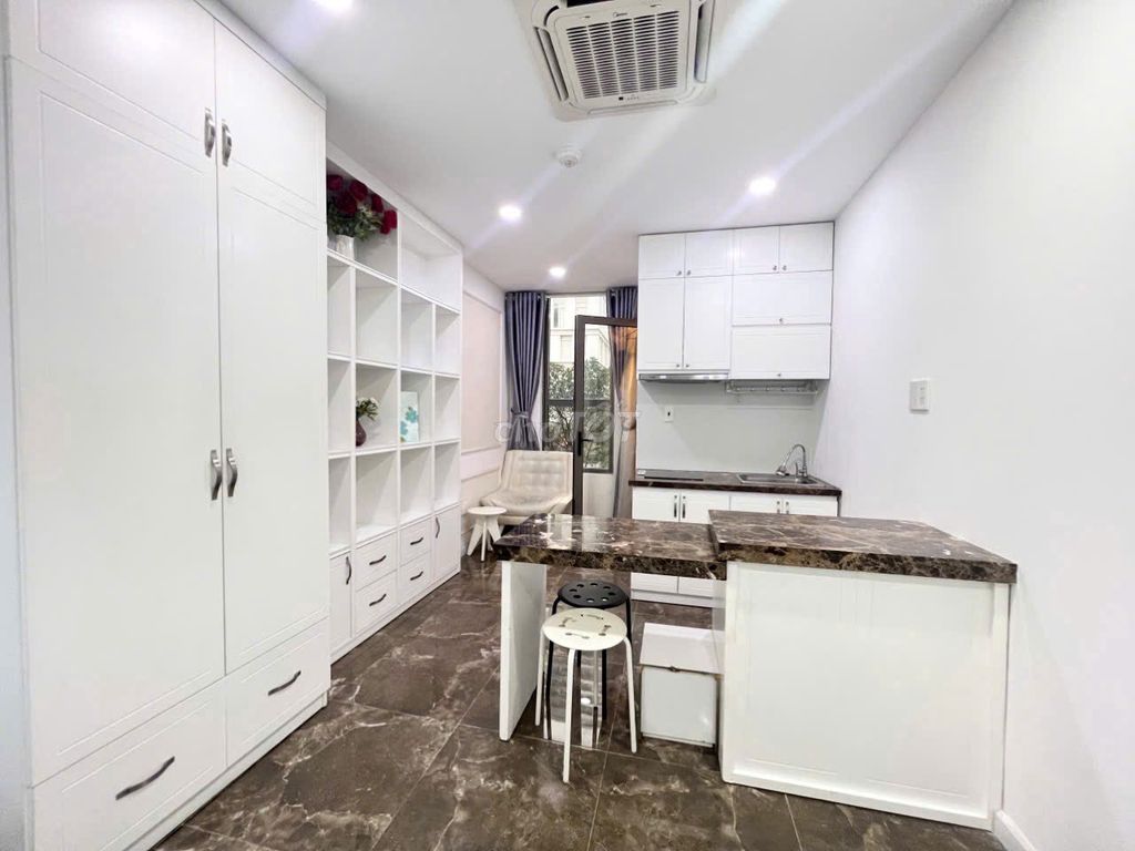 Orchard Garden Novaland Base 30m2 entered right here in one room.