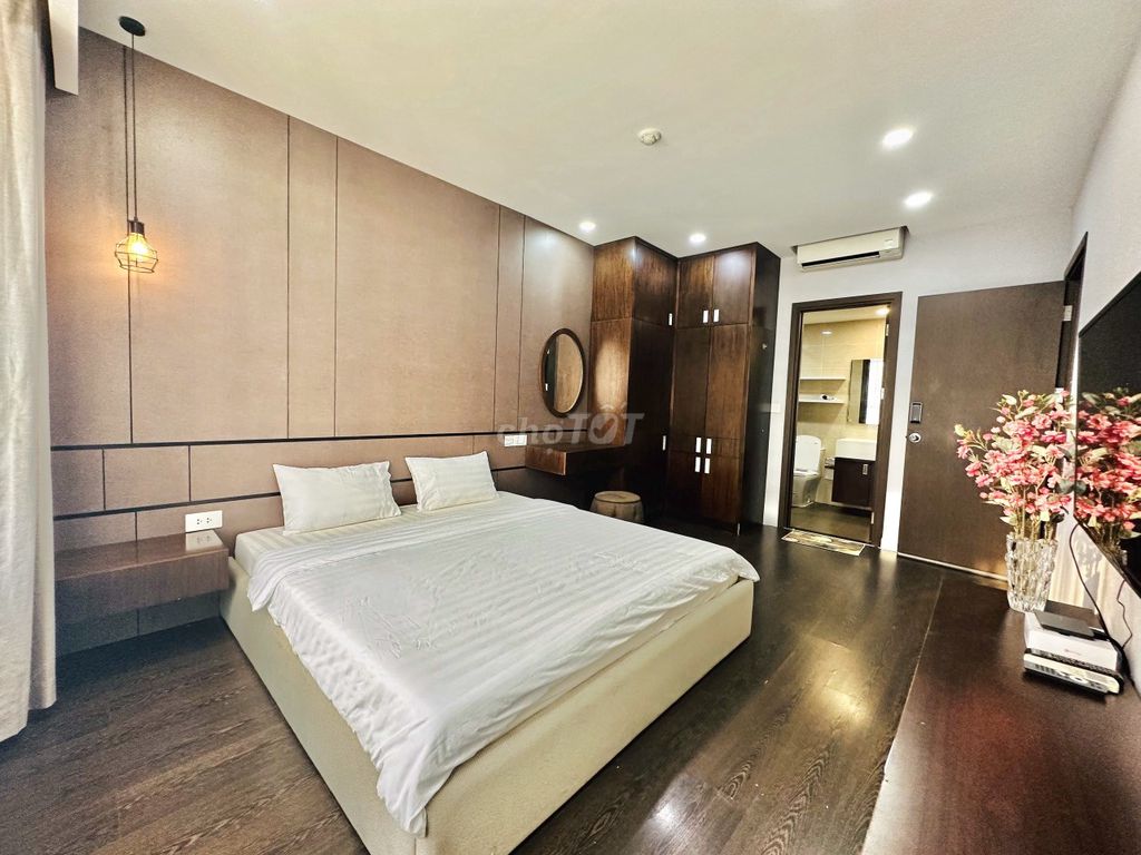 Rent The Tresor 2 bedrooms 2 toilets 75 meters full of furniture at 22 million a month.