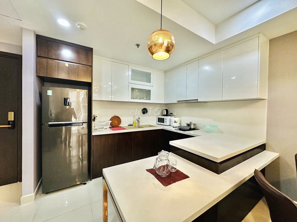 Rent The Tresor 2 bedrooms 2 toilets 75 meters full of furniture at 22 million a month.