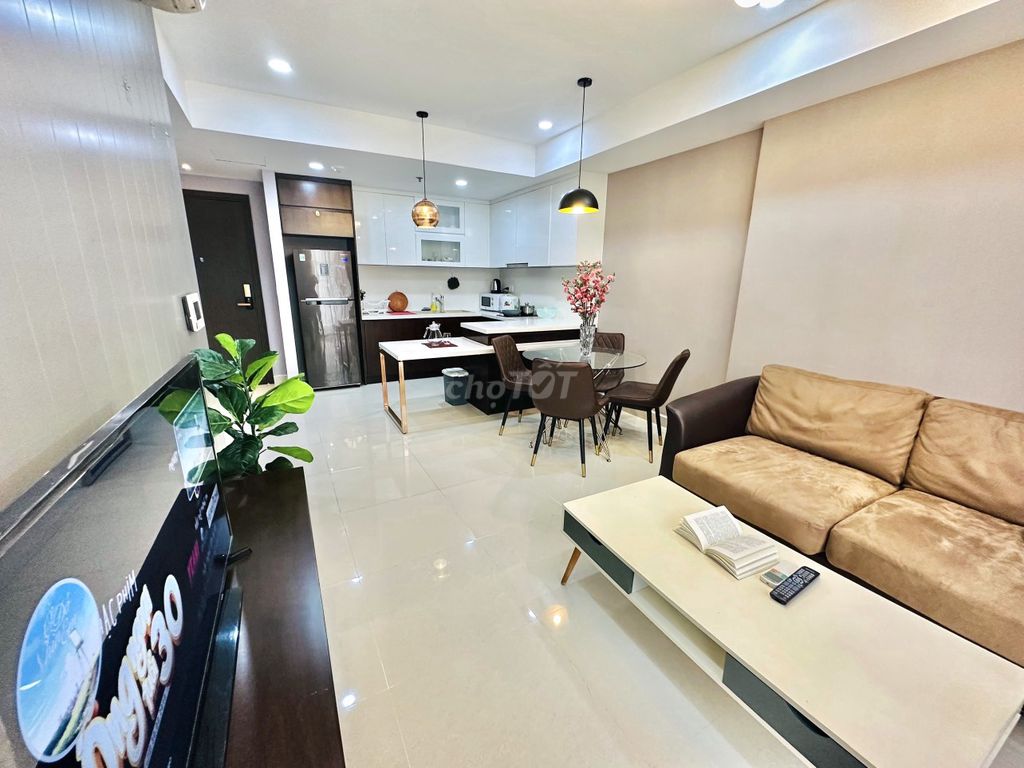 Rent The Tresor 2 bedrooms 2 toilets 75 meters full of furniture at 22 million a month.